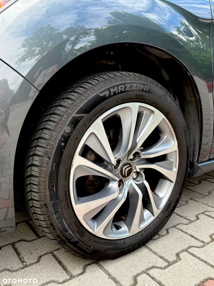 Citroën DS4 e-HDi 115 ETG6 SoChic - 13