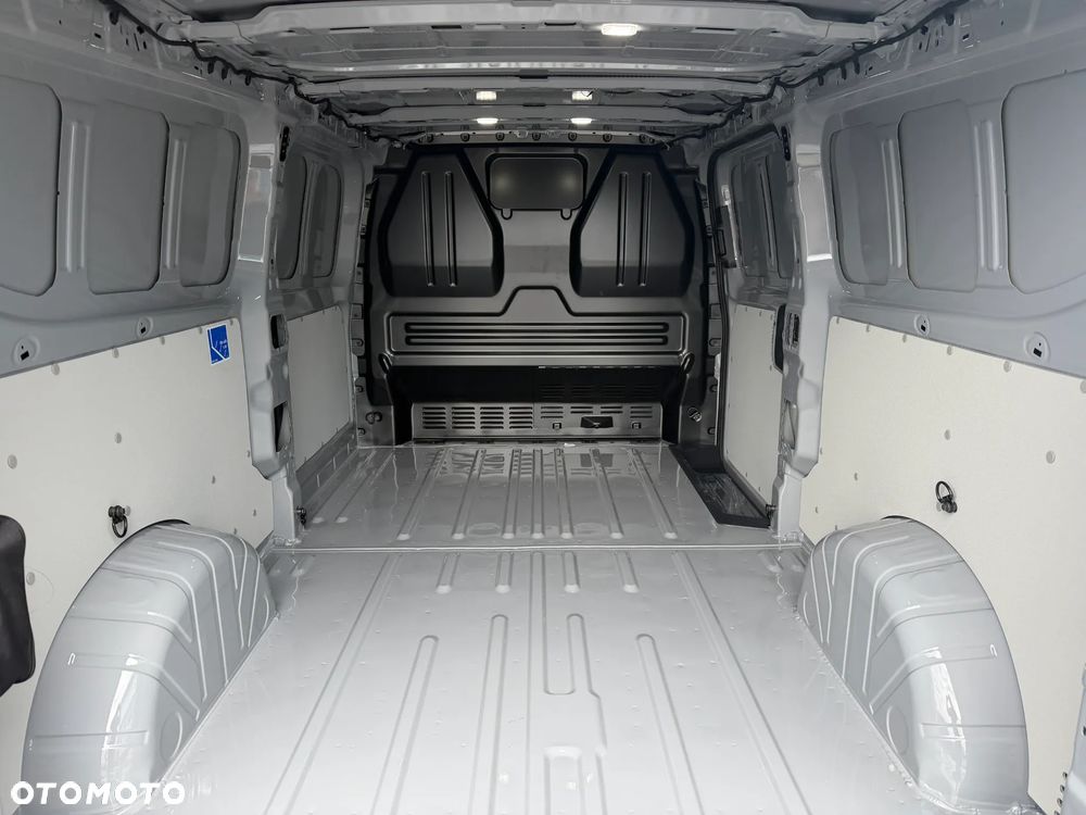 Volkswagen Transporter T7 - 13