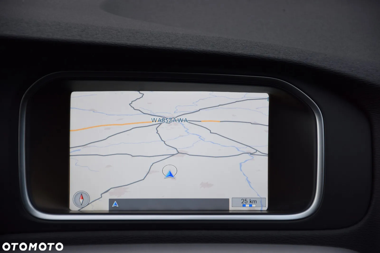Volvo V40 D4 Momentum - 18