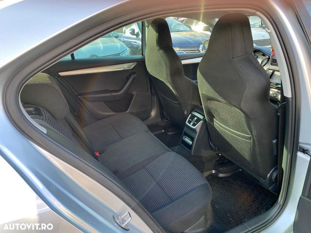 Skoda Octavia 1.6 TDI Style - 5