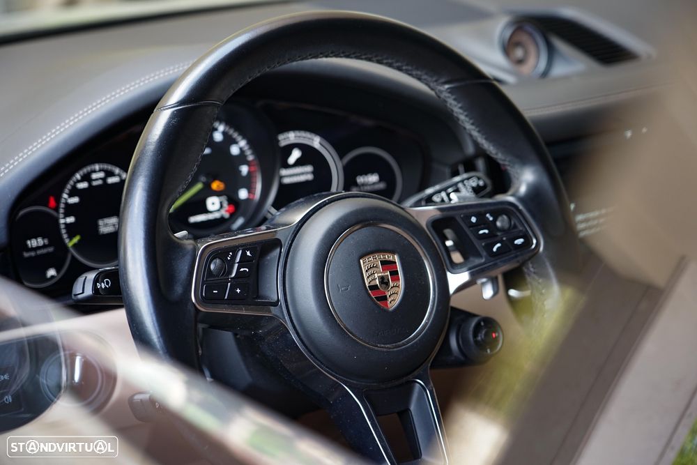 Porsche Cayenne - 11