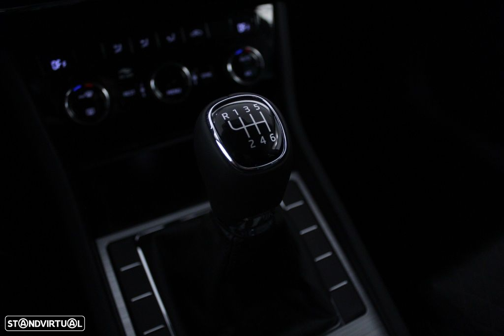 Skoda Superb Break 2.0 TDI Ambition - 32