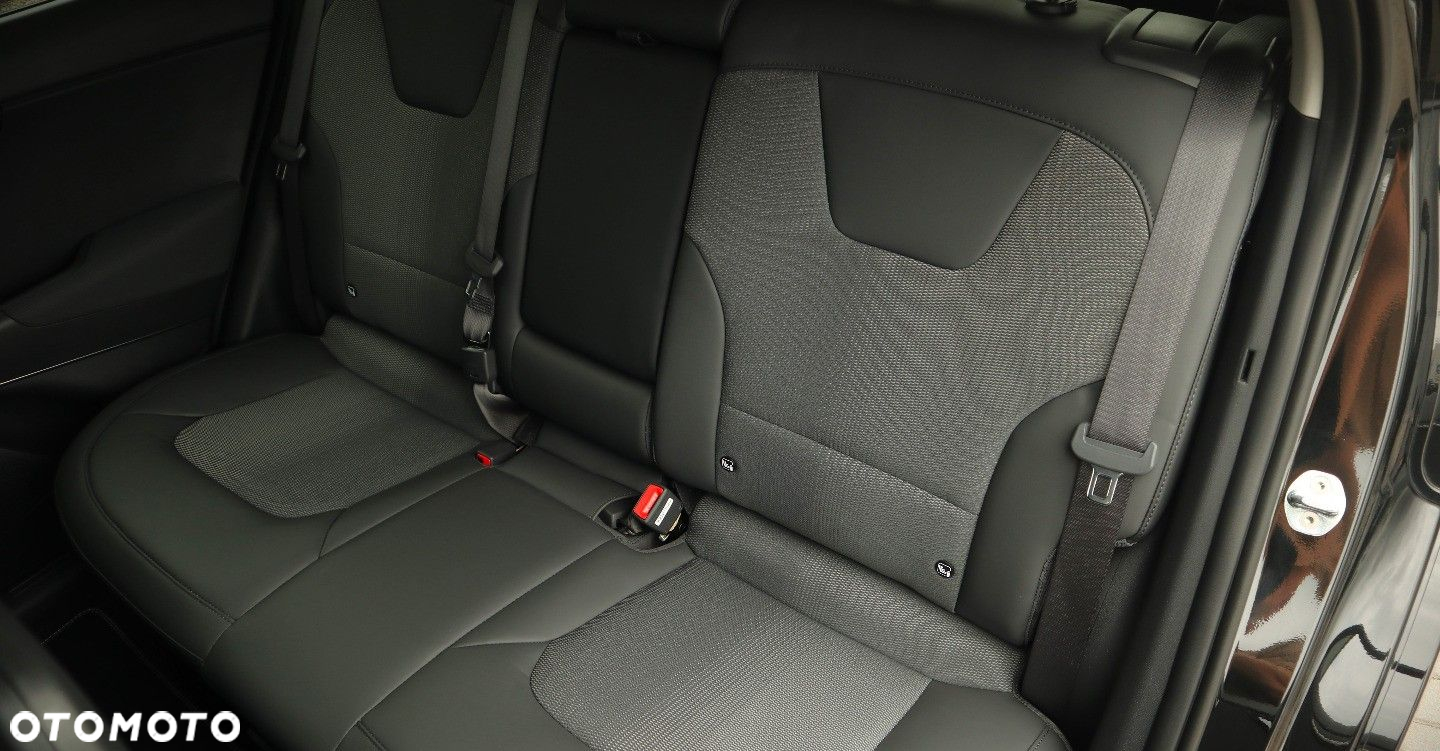 Kia Niro e-Niro 64kWh XL - 5