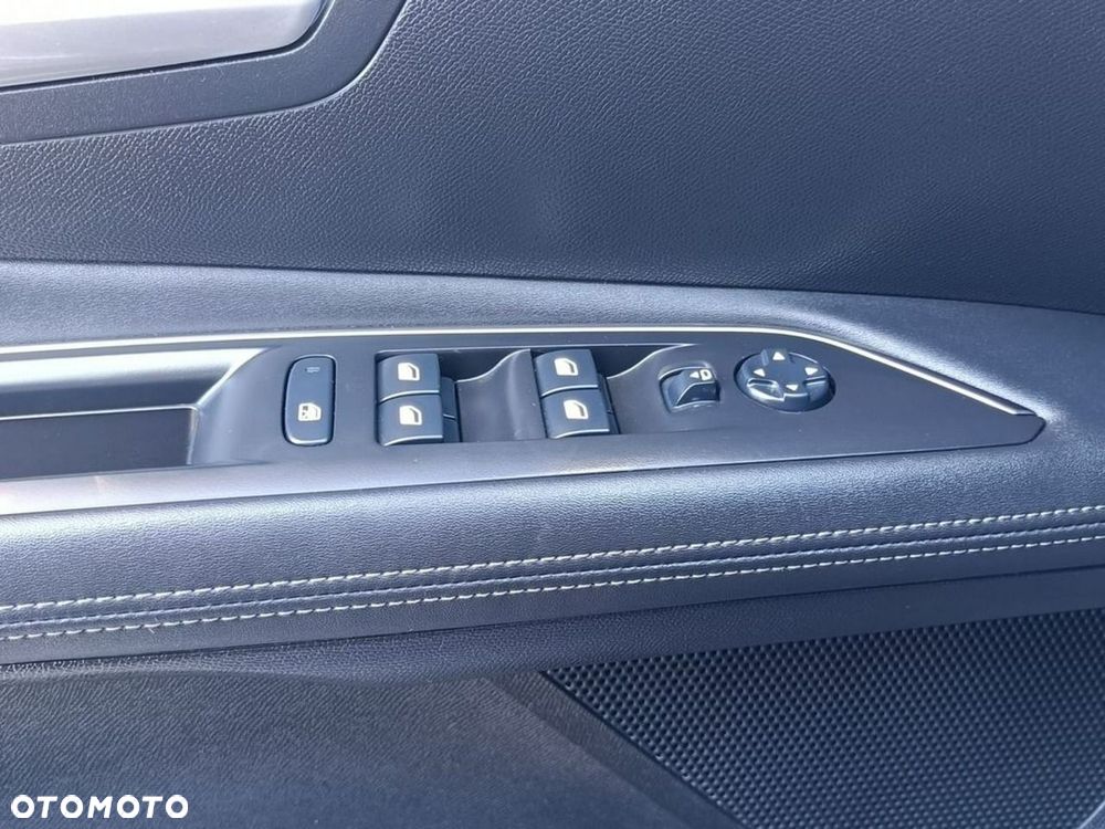 Peugeot 3008 1.2 PureTech Allure - 30