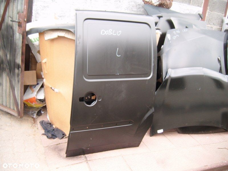 Fiat Doblo drzwi nowe oryginał boczne lewe - 1