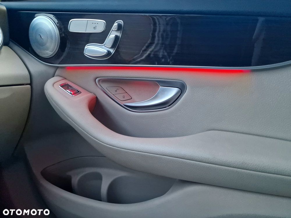 Mercedes-Benz GLC 300 4Matic 9G-TRONIC Exclusive - 14