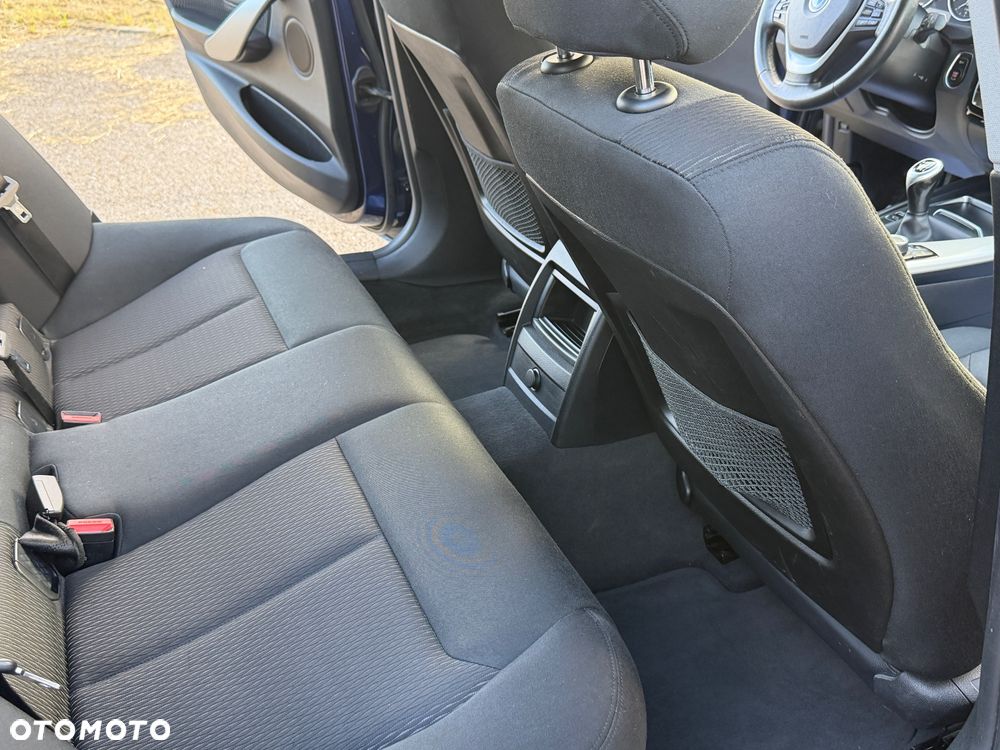 BMW Seria 3 318d Advantage - 32