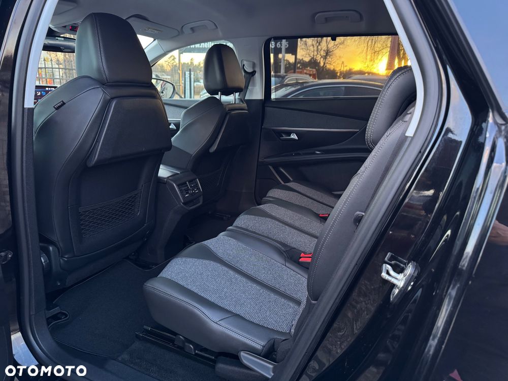 Peugeot 5008 BlueHDi 130 Allure Pack - 22