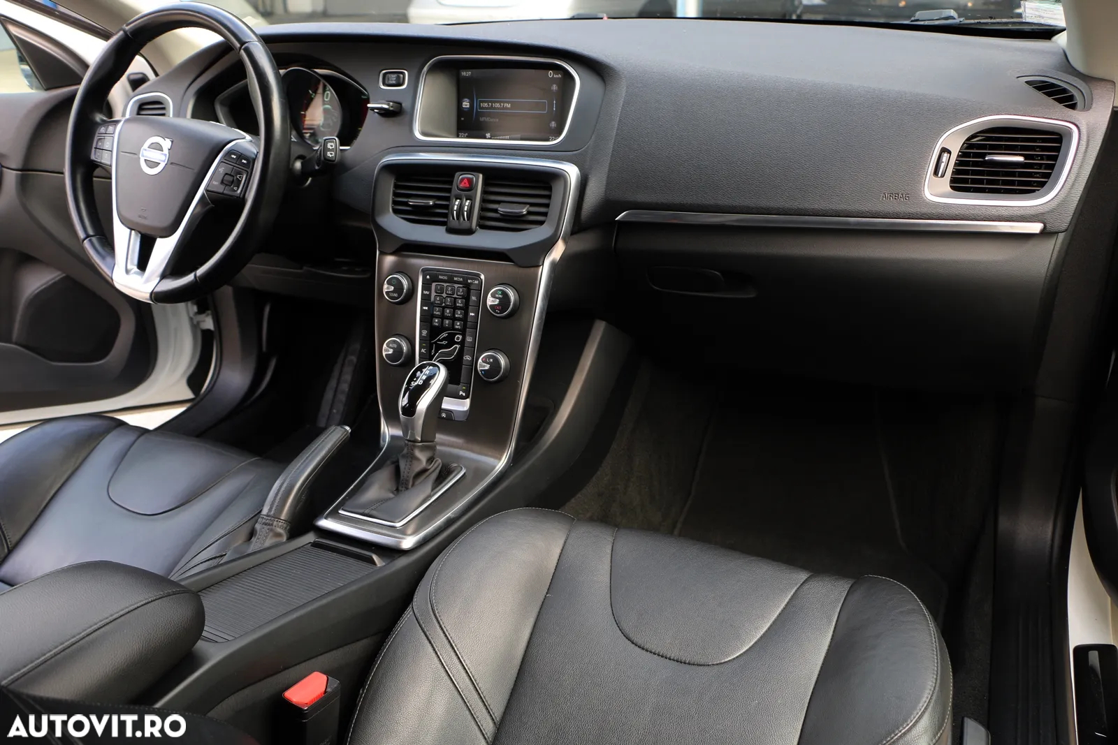 Volvo V40 D3 Geartronic Summum - 18