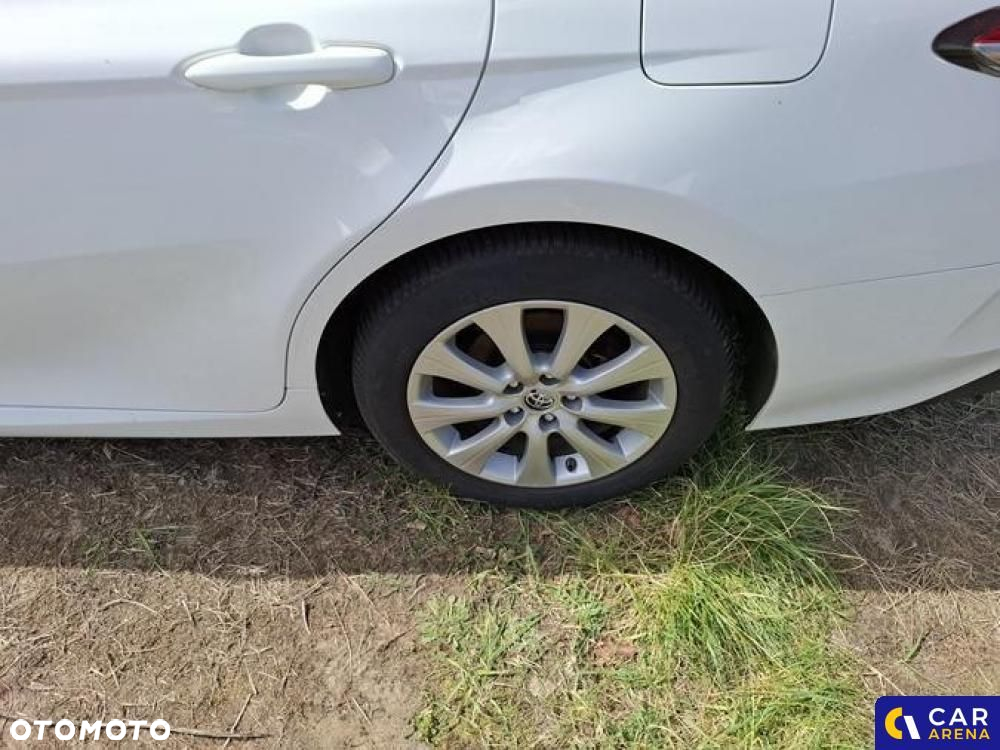 Toyota Camry - 15