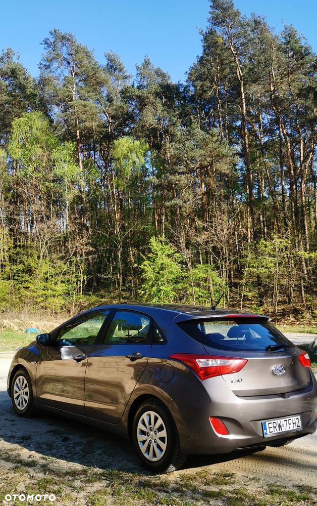 Hyundai i30 blue 1.4 Classic - 3