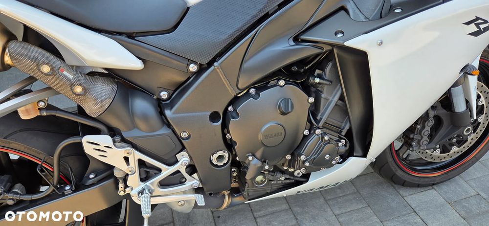 Yamaha YZF - 9
