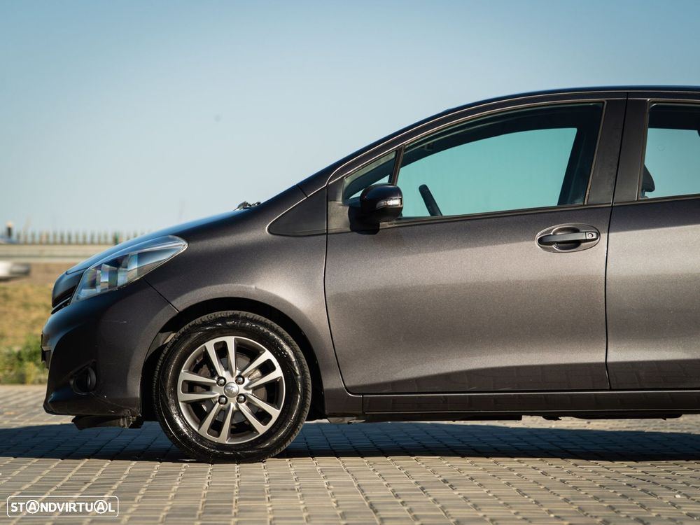 Toyota Yaris 1.33 VVT-i Comfort+P.Style - 40