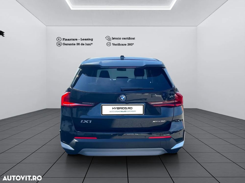 BMW iX1 xDrive30 - 4