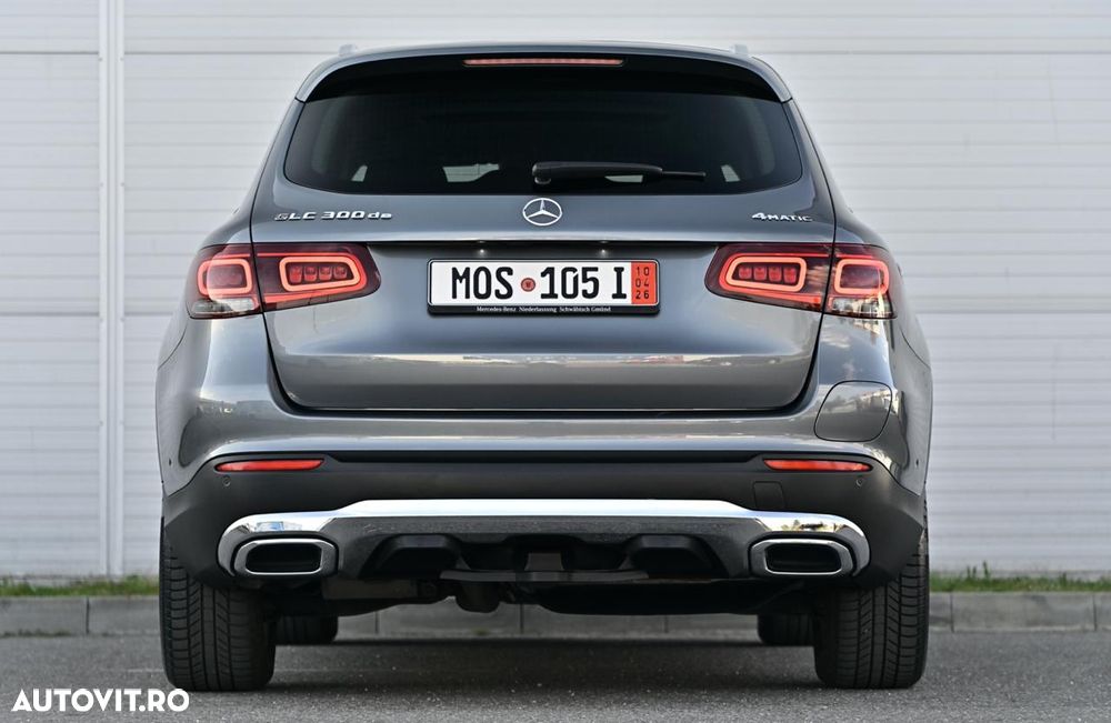 Mercedes-Benz GLC ver-220-d-4matic-9g--tronic-amg-line-advanced - 6