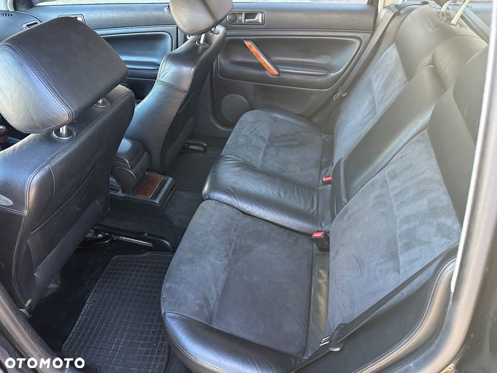 Volkswagen Passat 1.8 Highline - 8