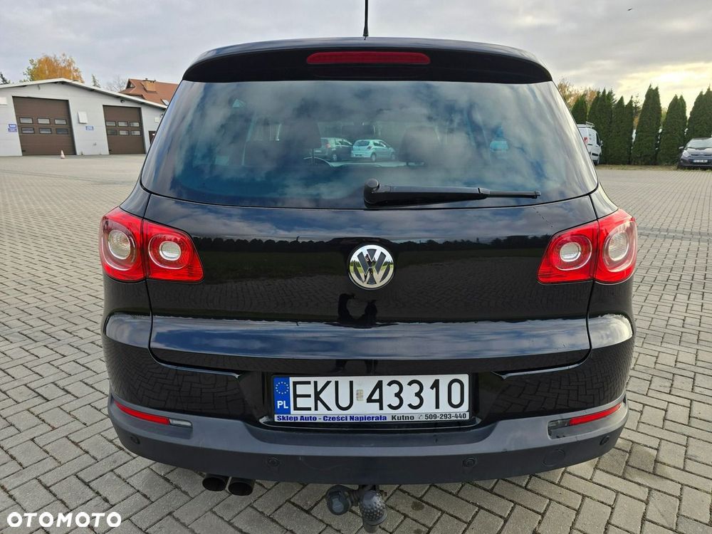 Volkswagen Tiguan - 10