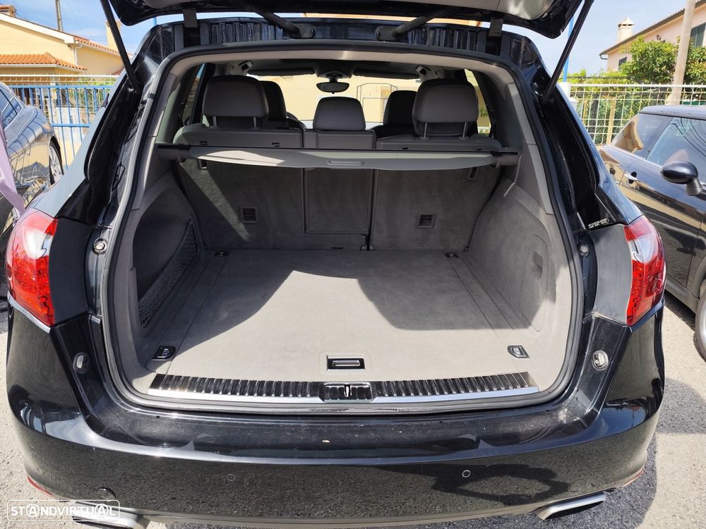 Porsche Cayenne - 11