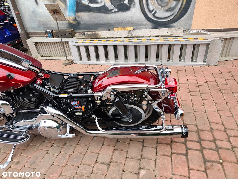 Harley-Davidson FLHTCU Ultra - 8