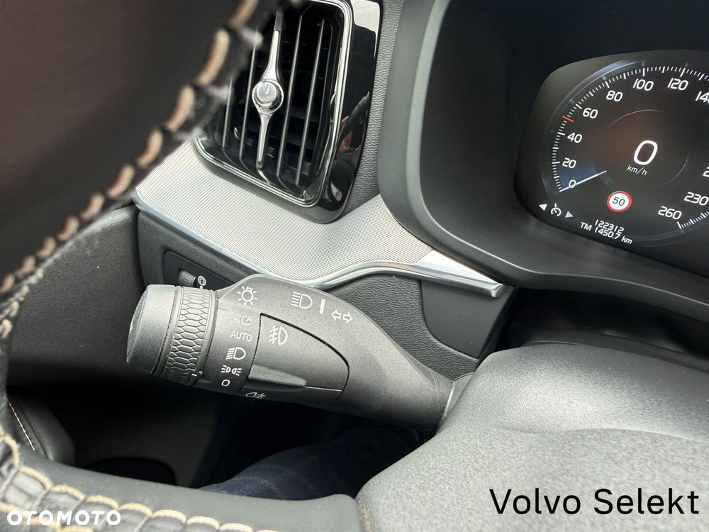 Volvo XC 60 - 34