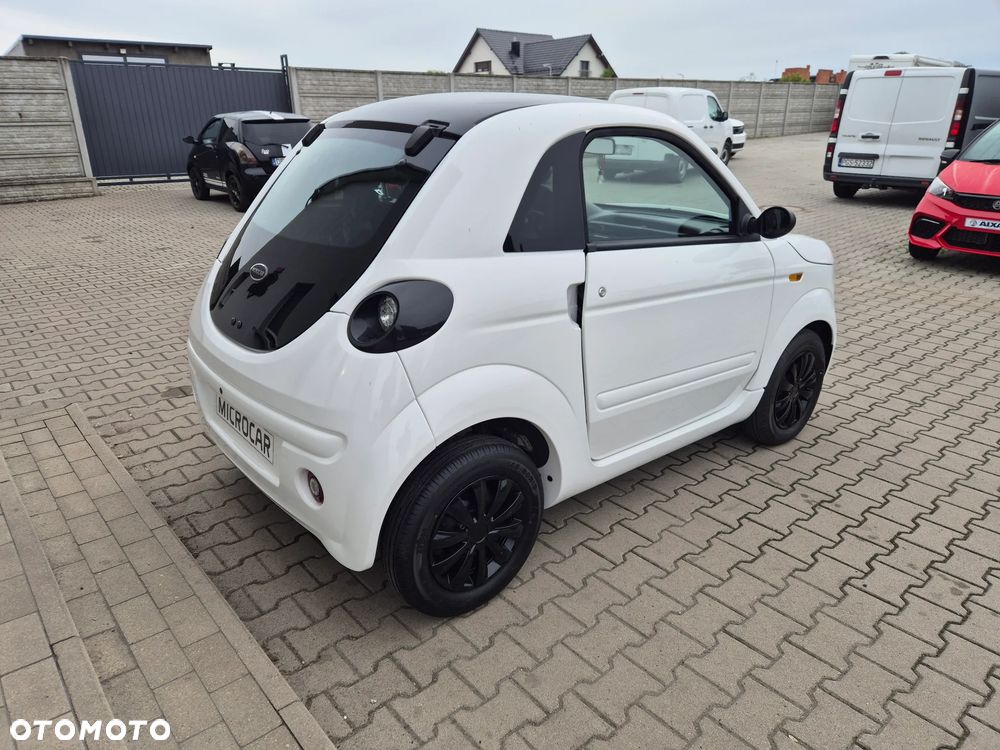 Microcar DUE - 17