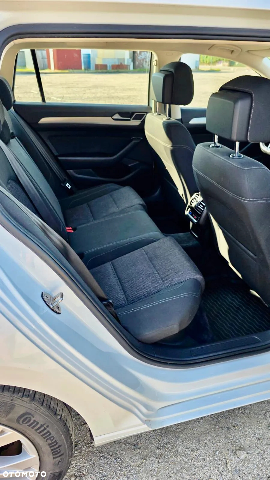 Volkswagen Passat 2.0 TDI BMT Comfortline - 10