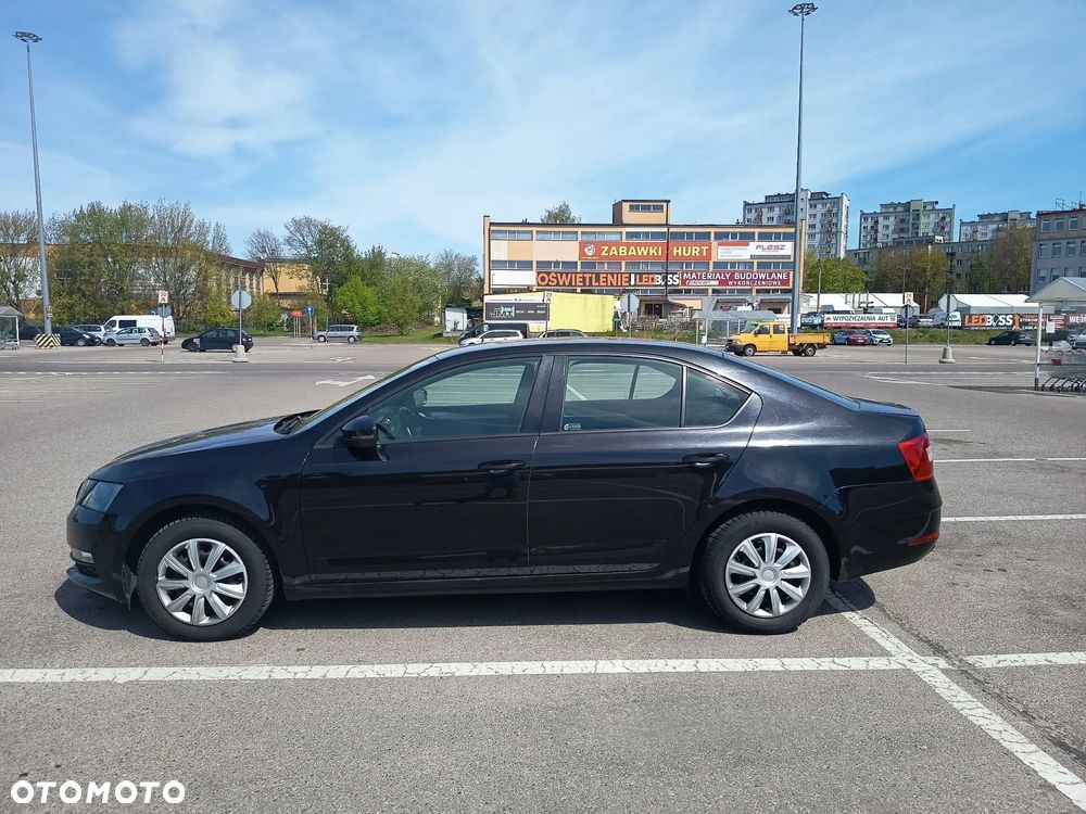 Skoda Octavia 1.6 TDI Active - 10