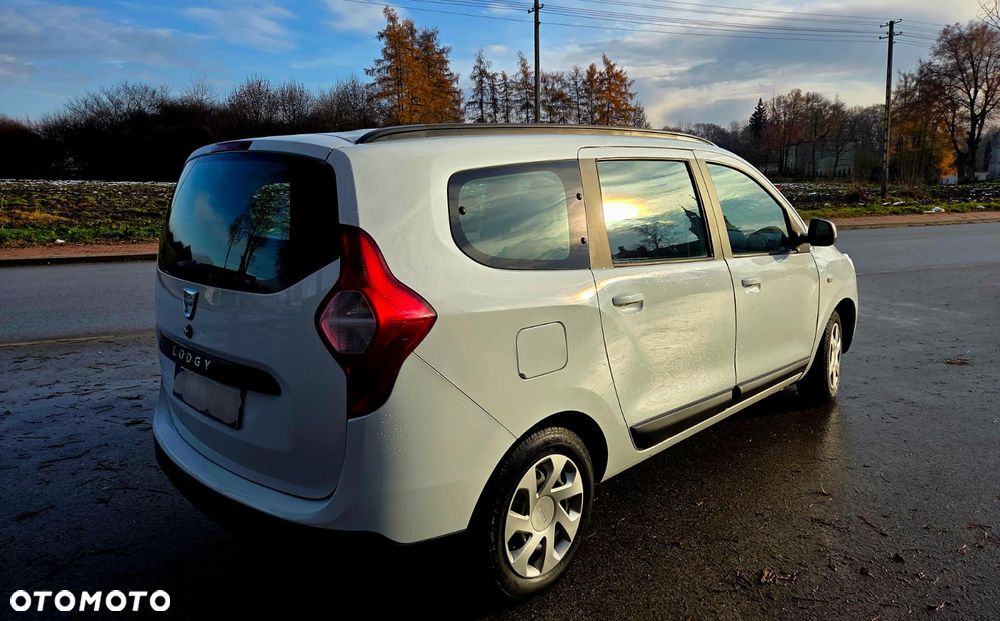 Dacia Lodgy 1.6 SCe Ambiance S&S - 2