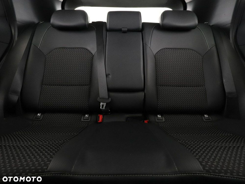 Kia XCeed 1.4 T-GDI OPF DCT7 SPIRIT - 19