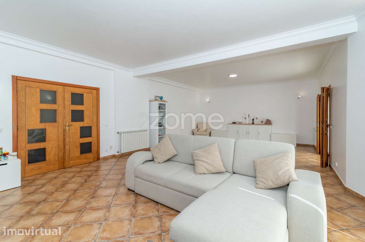 Moradia T5 isolada | 420 m² | Terreno 2380 m² | Cernache - Grande imagem: 3/23