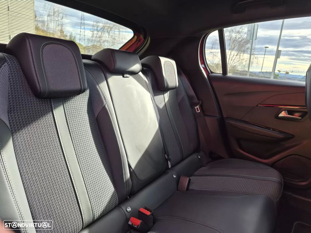 Peugeot e-208 50 kWh GT - 21