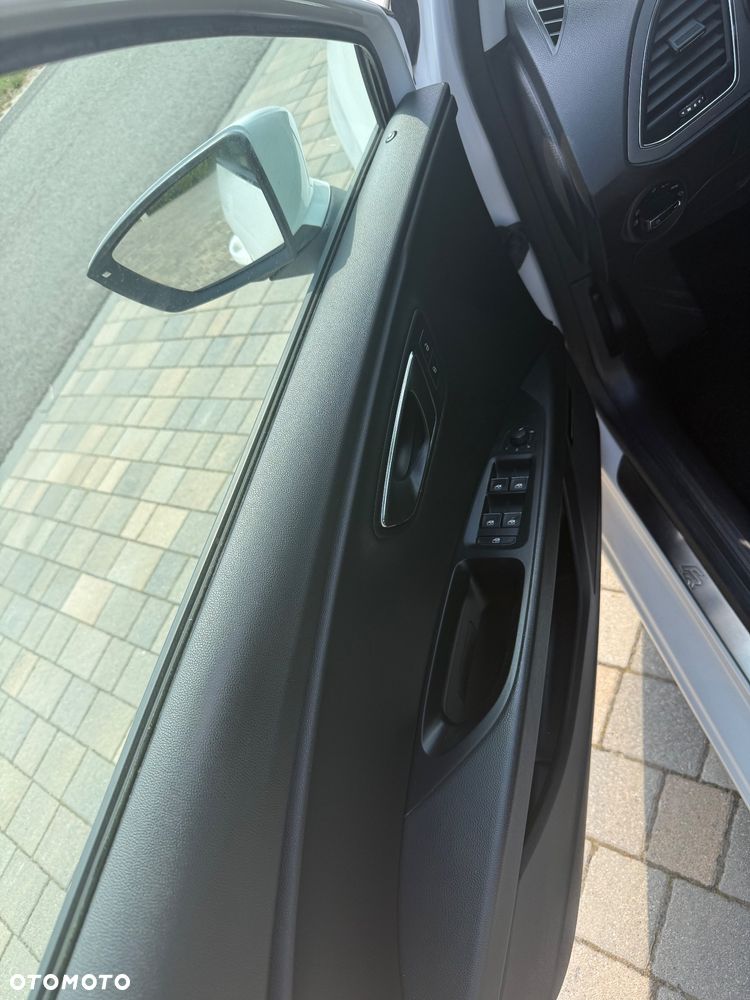 Seat Leon 2.0 TDI DPF Start&Stop DSG FR - 9