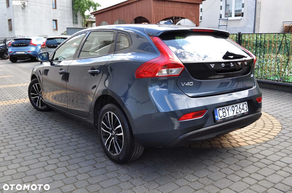 Volvo V40 D2 Momentum - 7