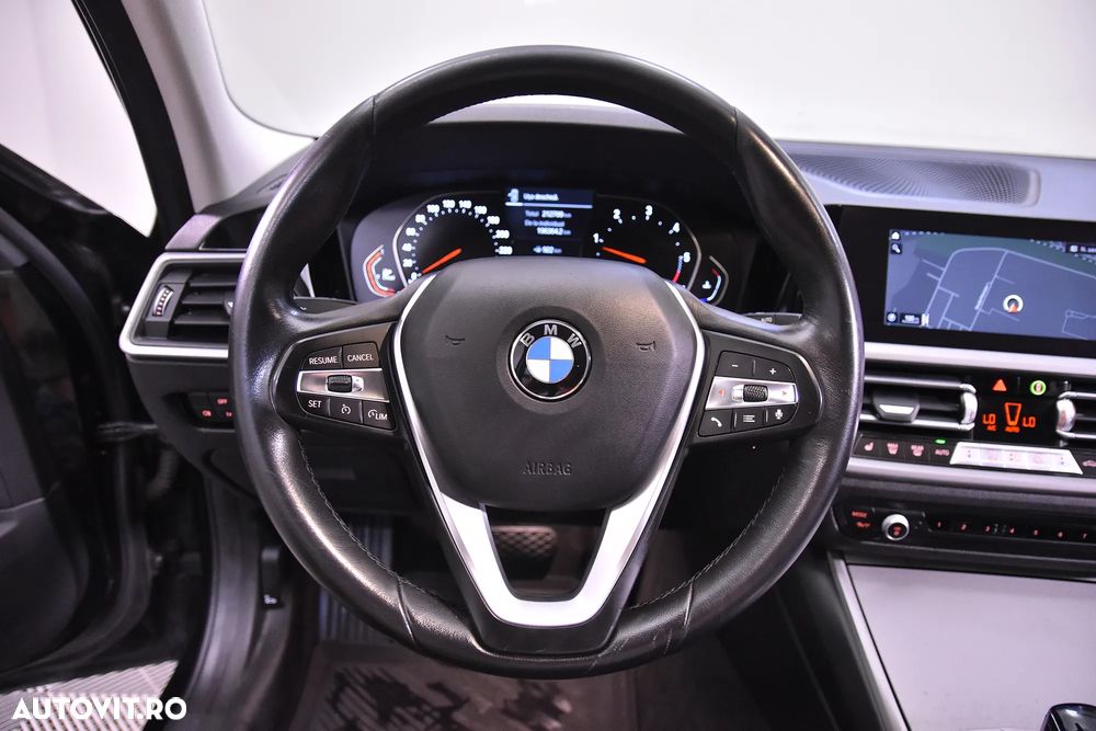 BMW Seria 3 320d Touring Aut. - 15