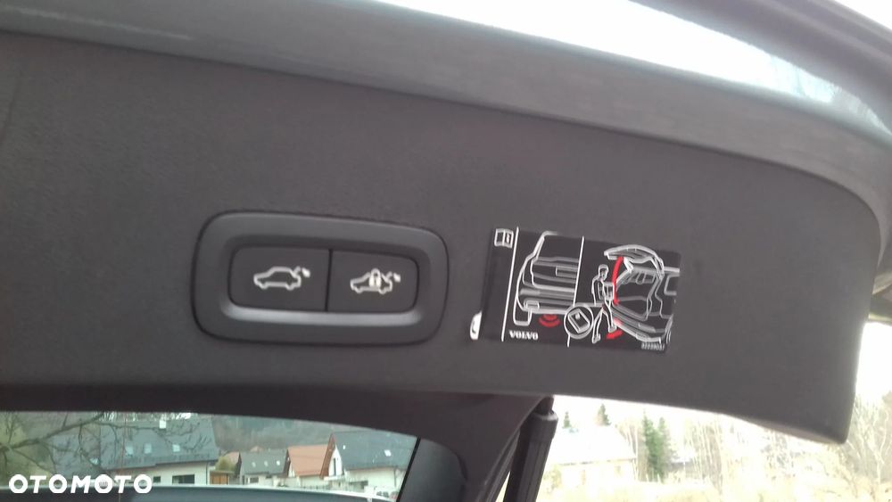 Volvo XC 40 - 24