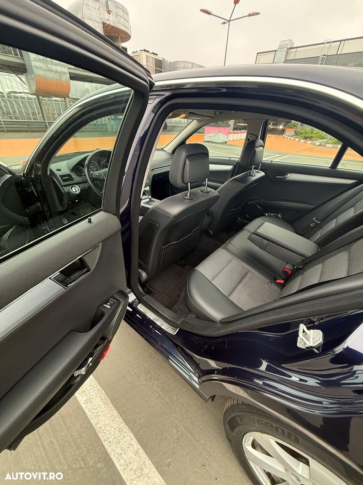 Mercedes-Benz C 180 CDI DPF (BlueEFFICIENCY) 7G-TRONIC Avantgarde - 14