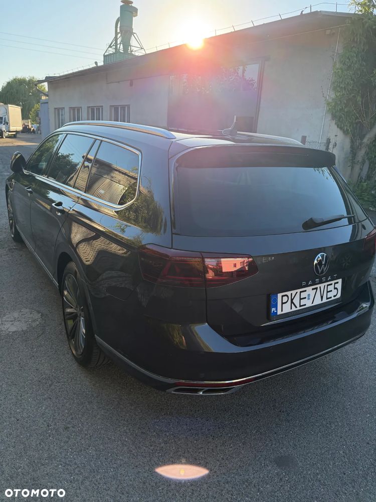 Volkswagen Passat Variant 2.0 TDI SCR DSG Highline - 11