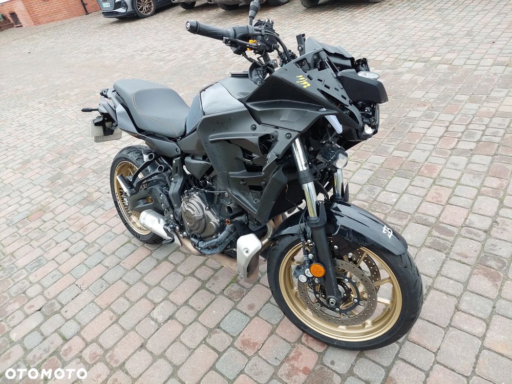 Yamaha MT - 7