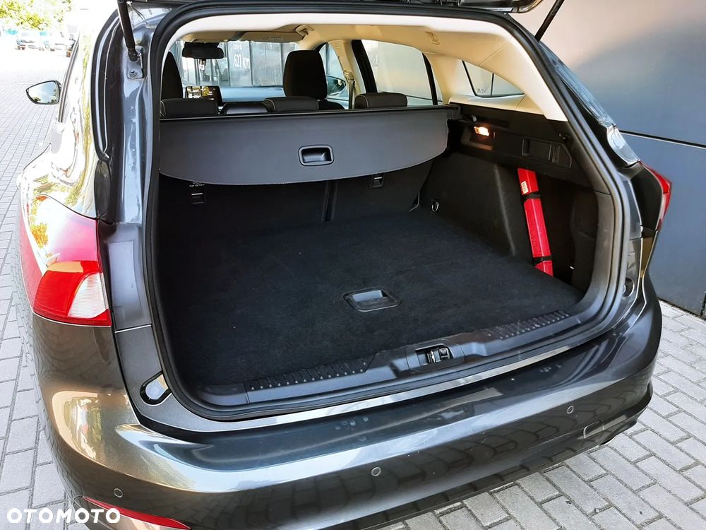 Ford Focus 1.0 EcoBoost Trend Edition - 26
