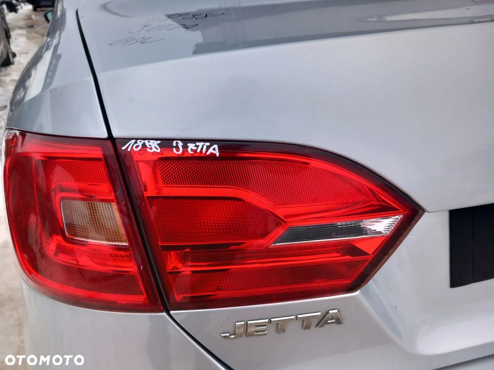 VW JETTA A6 13R LAMPA LEWA TYLNA LEWY TYŁ W KLAPE UK - 2