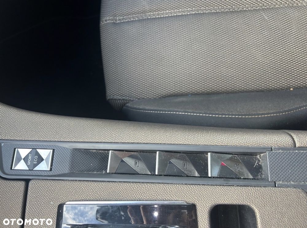 DS Automobiles DS 7 Crossback - 23