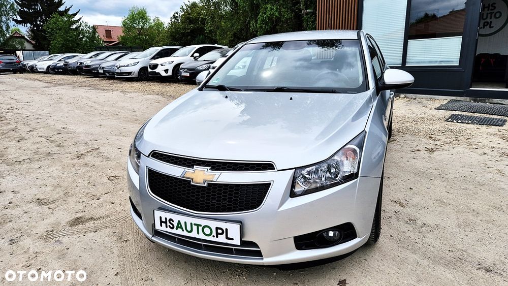 Chevrolet Cruze 1.6 - 3