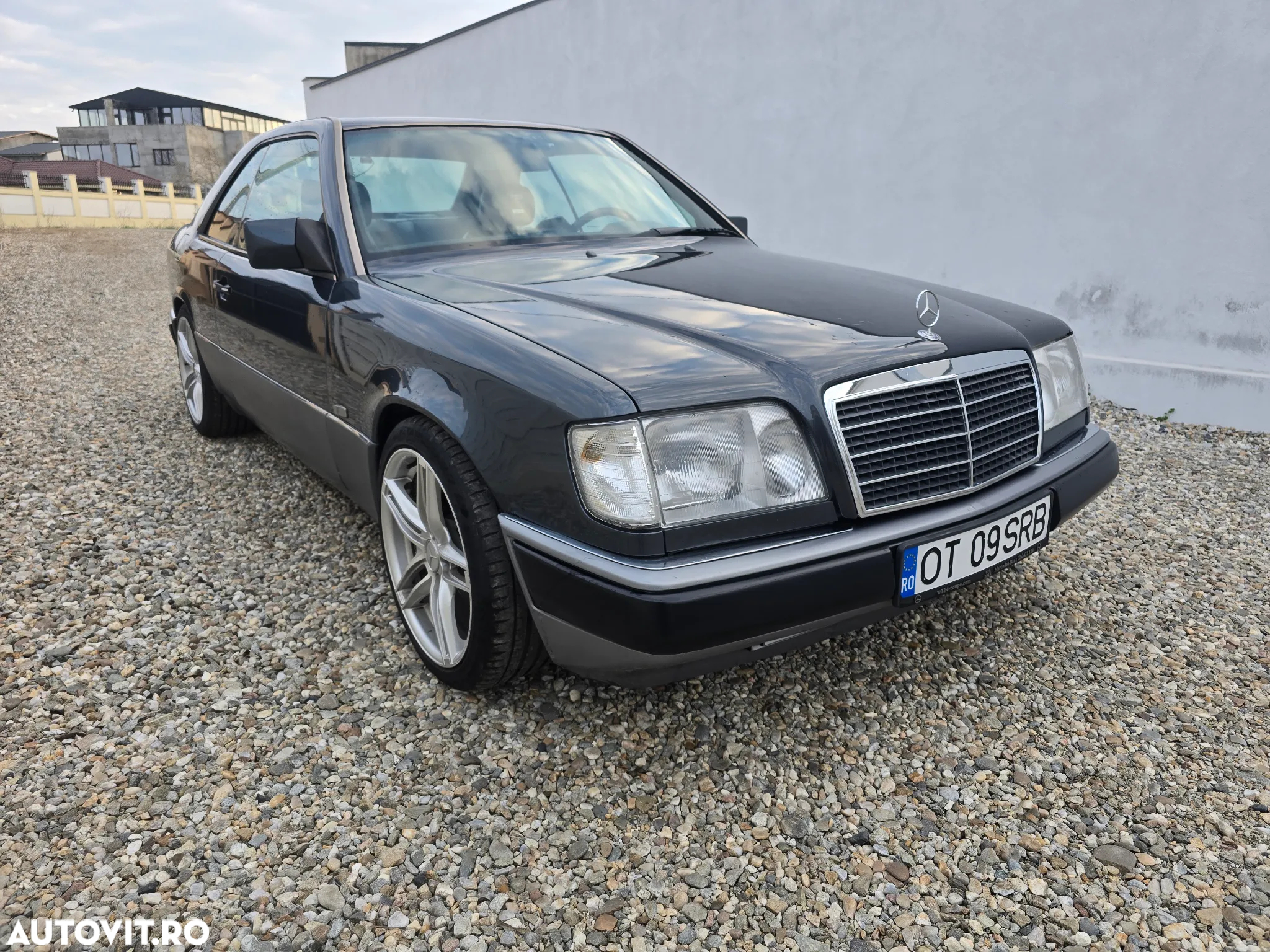 Mercedes-Benz E - 6