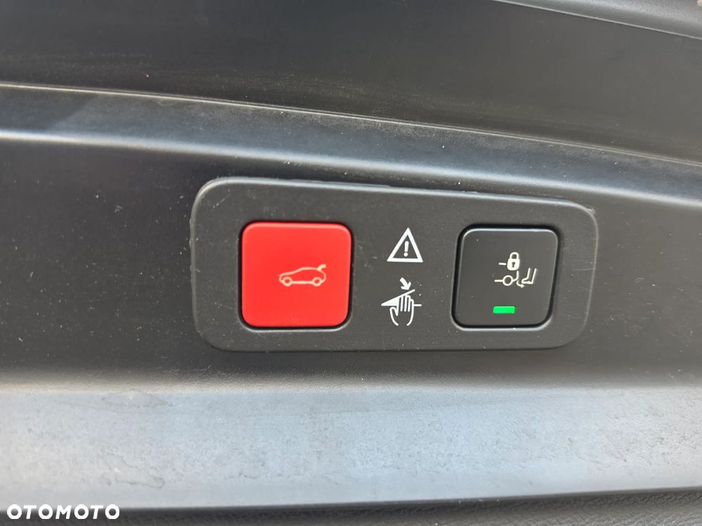 Peugeot 5008 1.2 PureTech GT Pack S&S EAT8 - 23