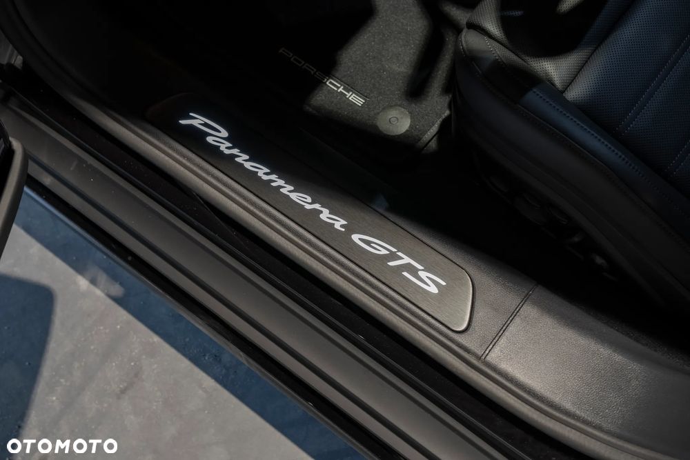 Porsche Panamera - 19