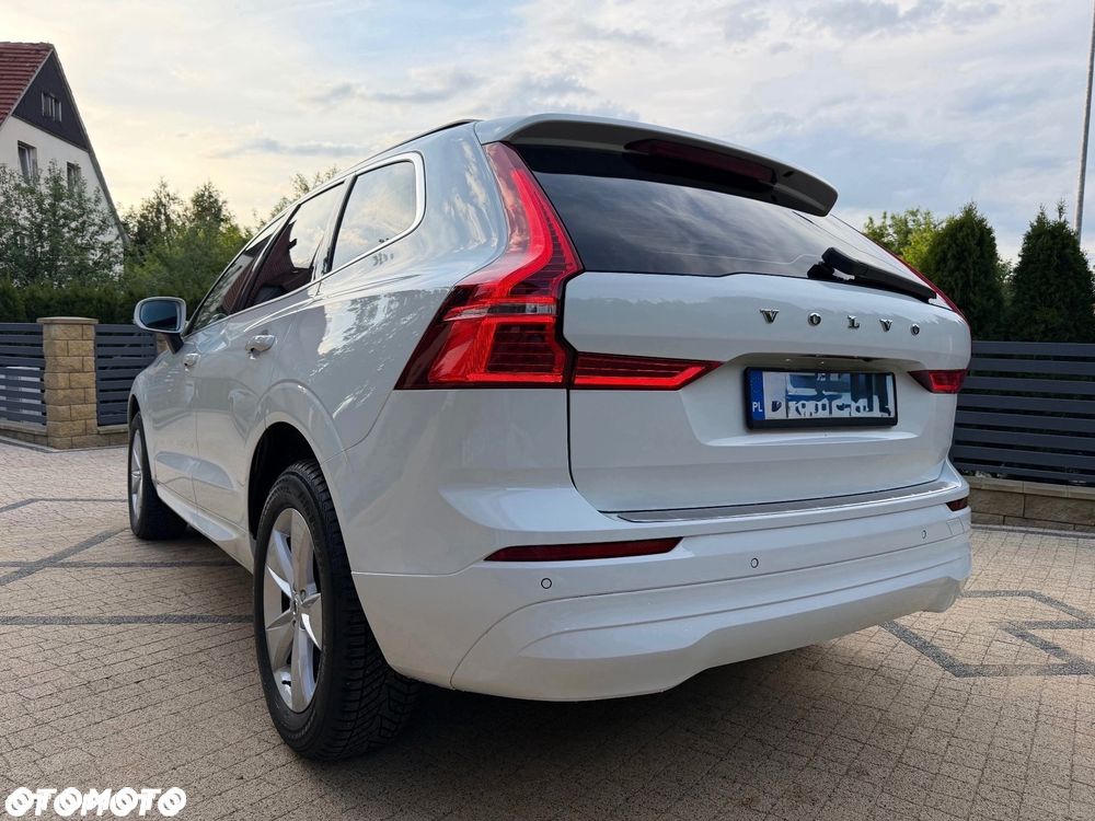 Volvo XC 60 B4 D AWD Momentum Pro - 3