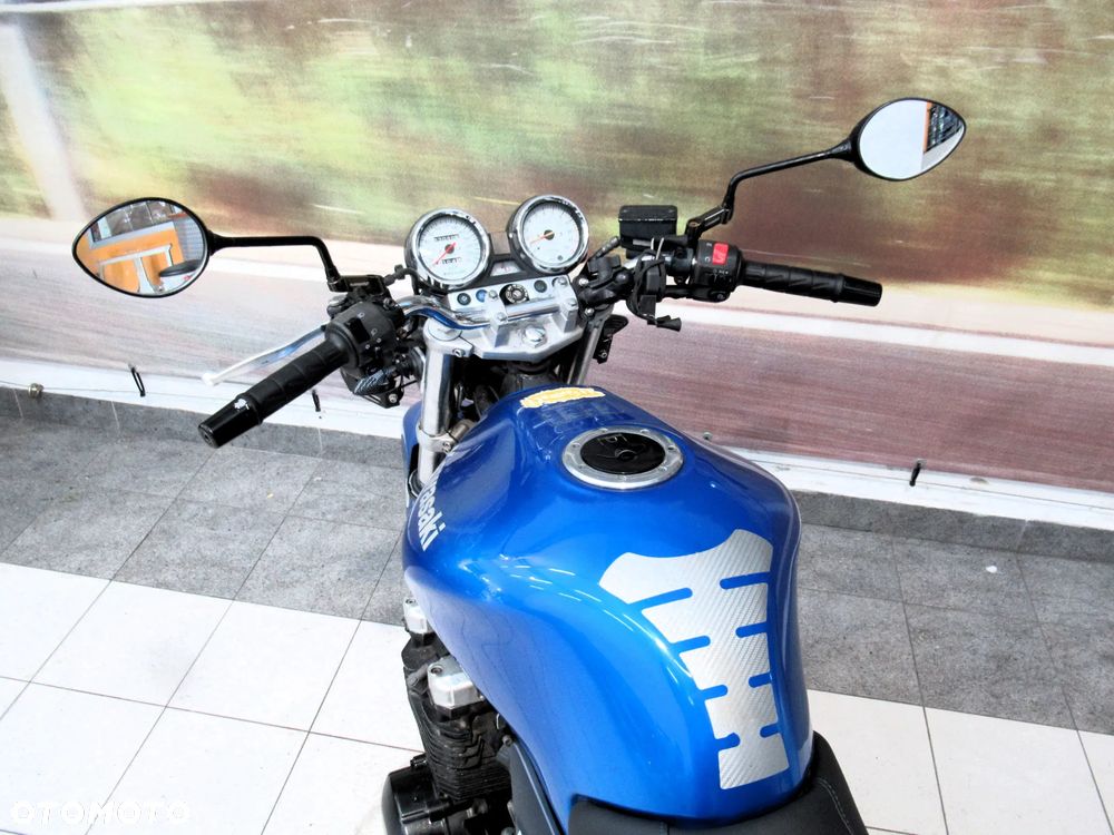 Kawasaki ZR - 12