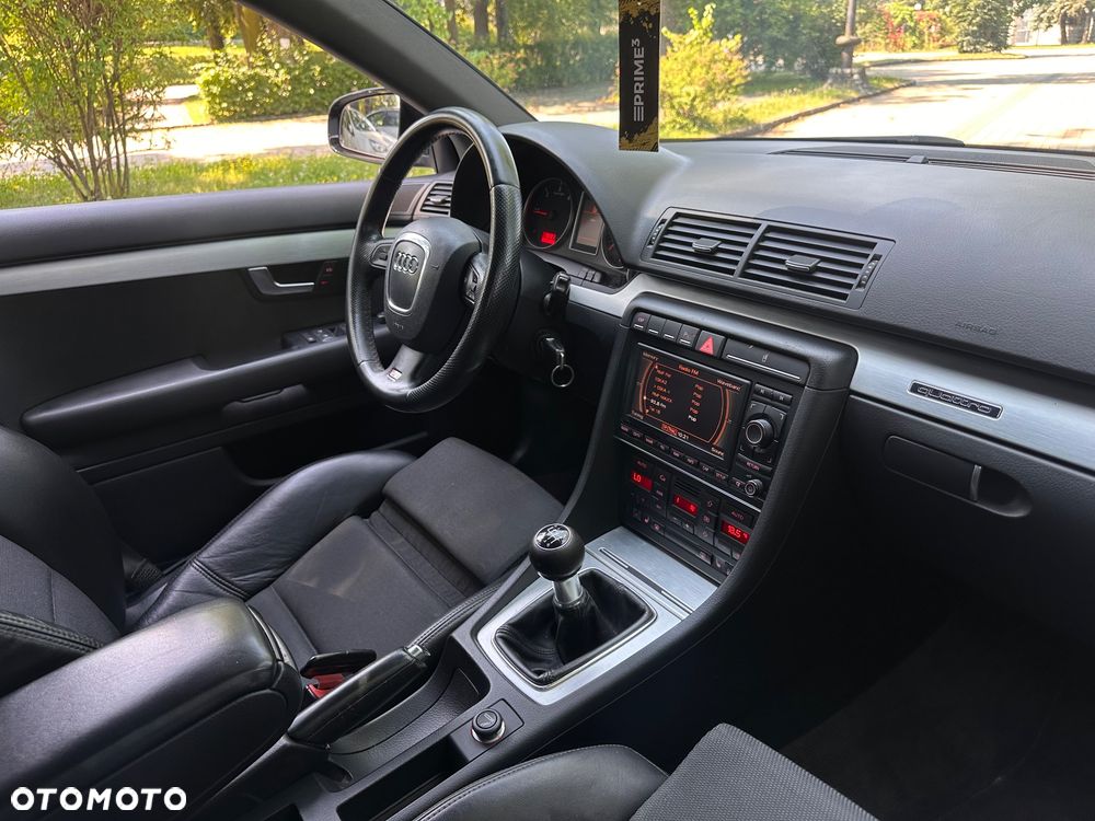 Audi A4 Avant - 5