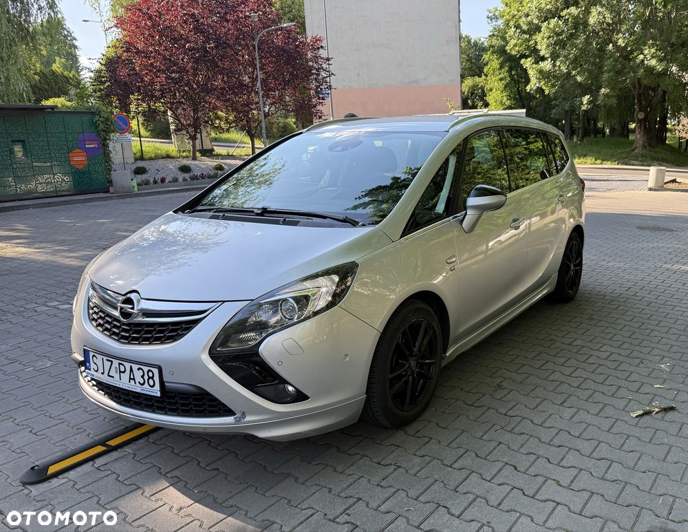 Opel Zafira - 1