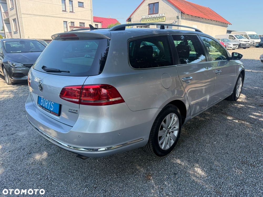 Volkswagen Passat 2.0 TDI 4Motion DSG BlueMotion Tech Highline - 10